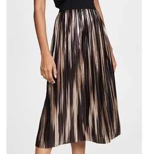 ALICE + OLIVIA- Mikaela midi Pleated Skirt Gold Multi Reg $350.00 NWOT size 2